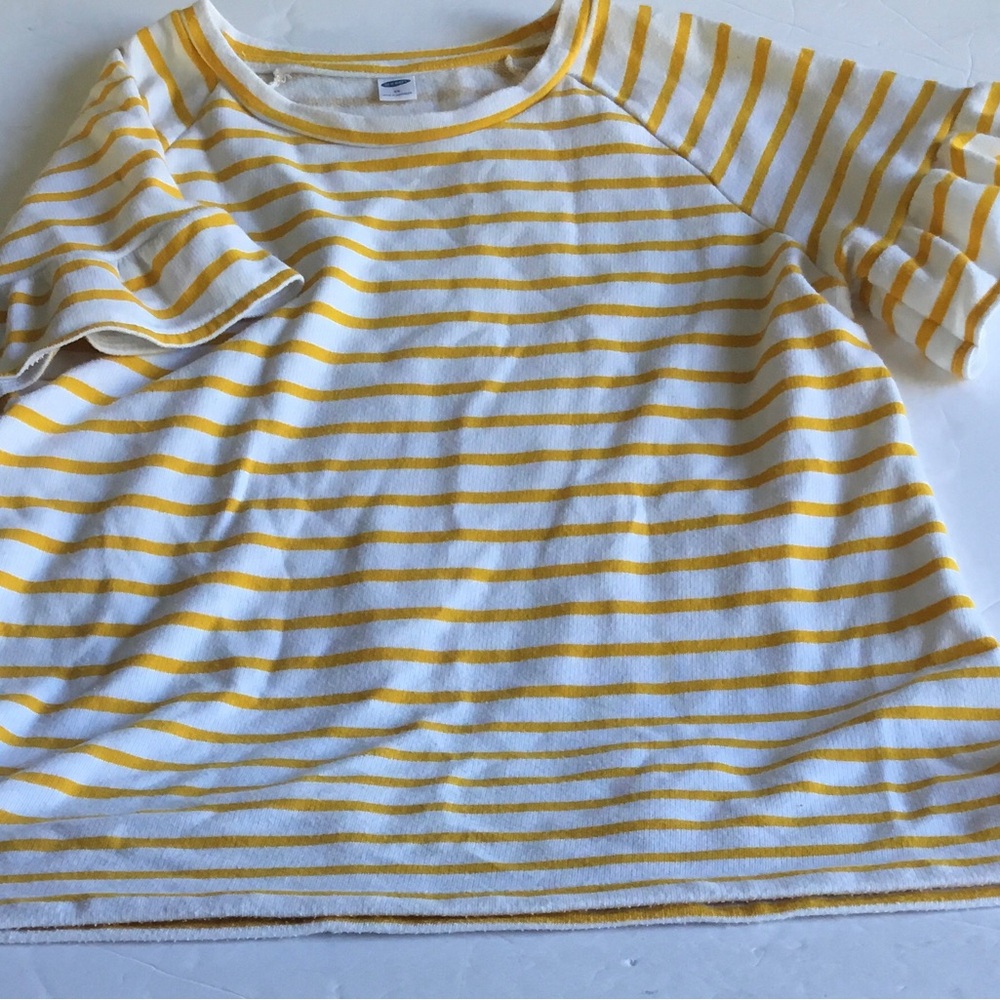 Old Navy women yellow strips tops. Extra small